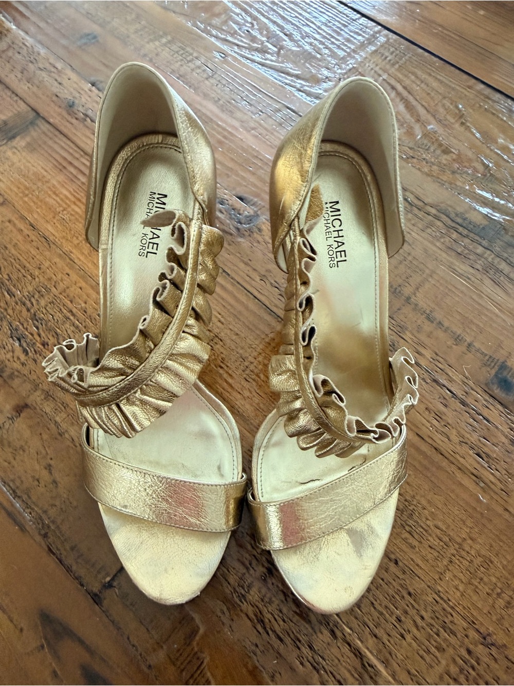 MICHAEL Michael Kors Bella Gold Ruffle Sandals - 8.5